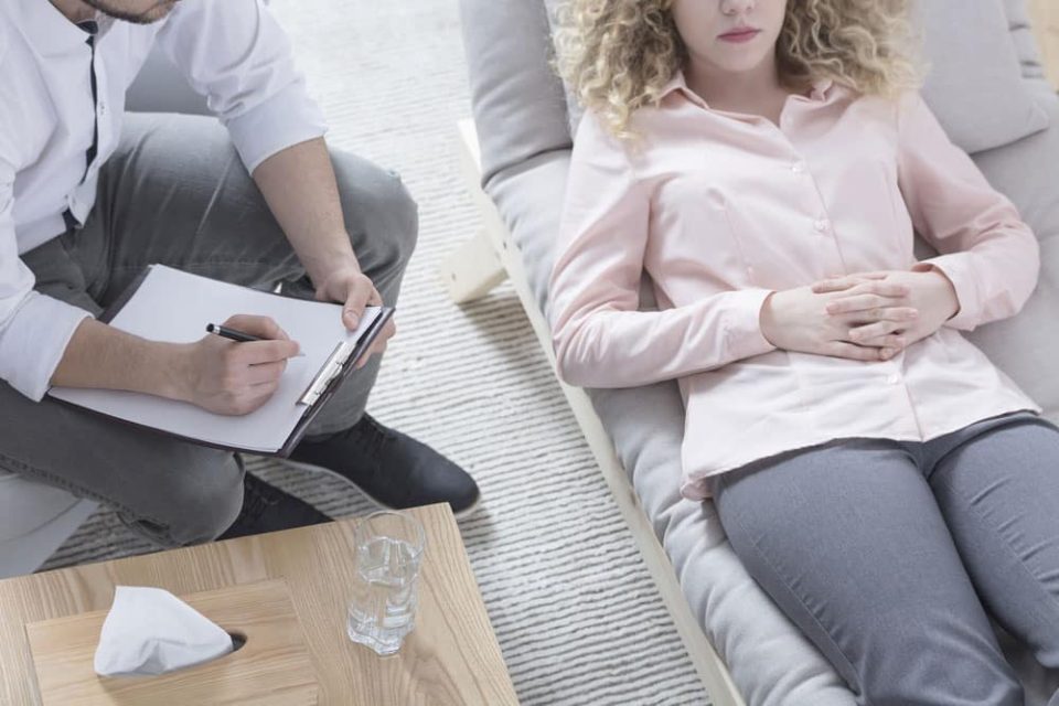 Hypnosis to quit smoking or laser laserOstop Lithuania smoking cessation laser against tobacco. Hypnosis to quit smoking or laser laserOstop Lithuania smoking cessation laser against tobacco.